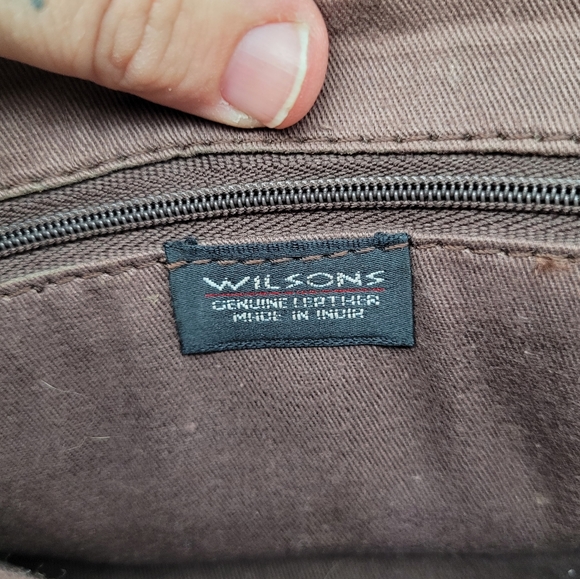 WILSONS LEATHER | genuine leather messenger style crossbody top handle purse - Picture 4 of 11